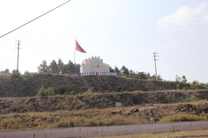 Tarihi kalede çevre düzenlemesi yapıldı