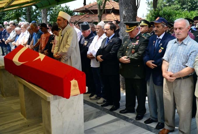 Kore gazisi, son yolculuğuna uğurlandı