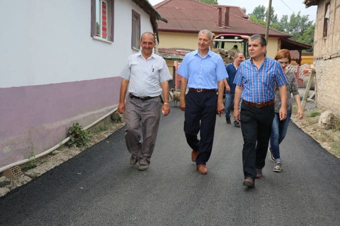 Başkan Dişli, asfalt çalışmalarını yerinde inceledi