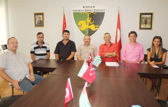 Sakarya Abhaz Derneği'nden milli karatecilere büyük jest