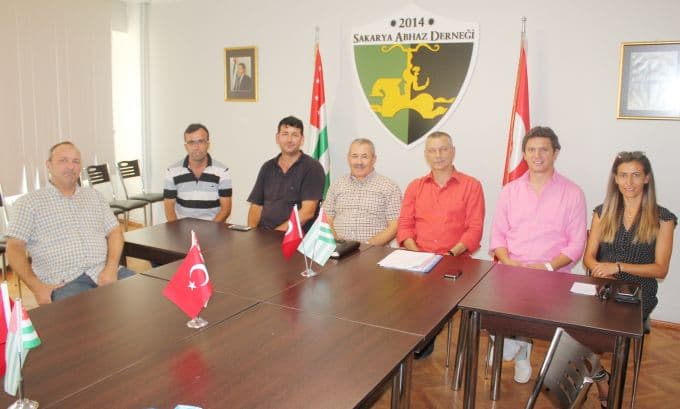 Sakarya Abhaz Derneği'nden milli karatecilere büyük jest