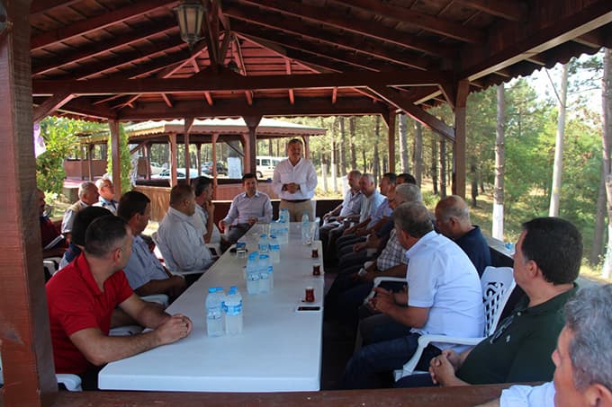 Soğuk, Ferizli'deki iş adamlarıyla toplantı yaptı
