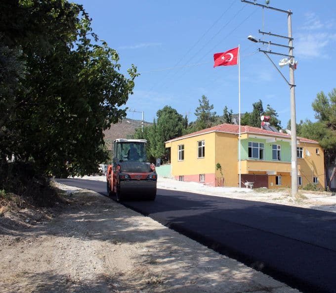 Pamukova'da asfalt tamam, sıra içmesuyunda