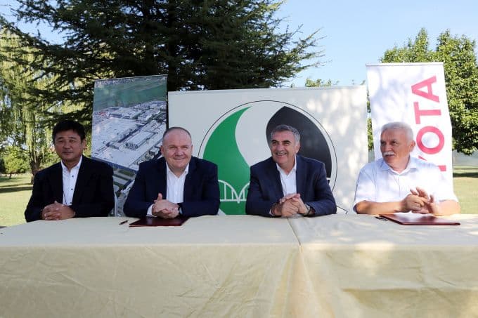 Toyota'dan Sakaryaspor'a maddi destek