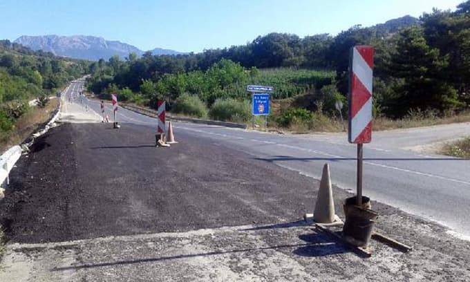 Taraklı'da çöken yol onarıldı