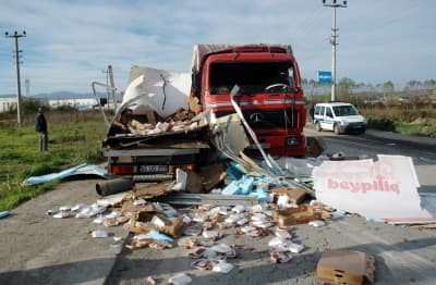 Erenler'de Trafik Kazası: 1 Ölü, 1 Yaralı