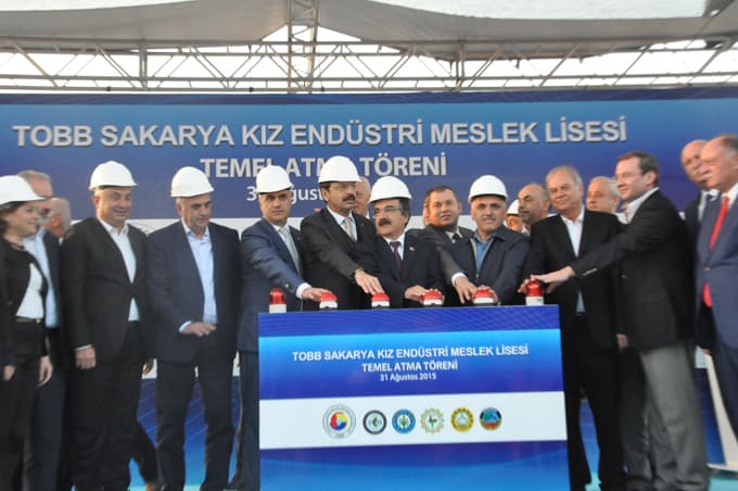 İki okul için temeller atıldı