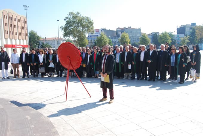 Sakarya Barosu Kent Meydanı'nda tören düzenledi