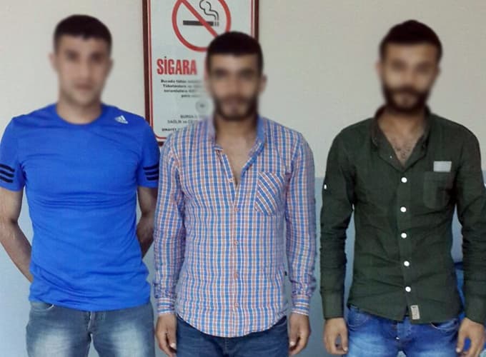 Kapıların kilitlerini kıran 4 hırsız yakalandı!