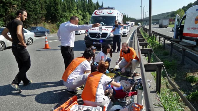 TEM otoyolunda otomobilin çarptığı kadın öldü