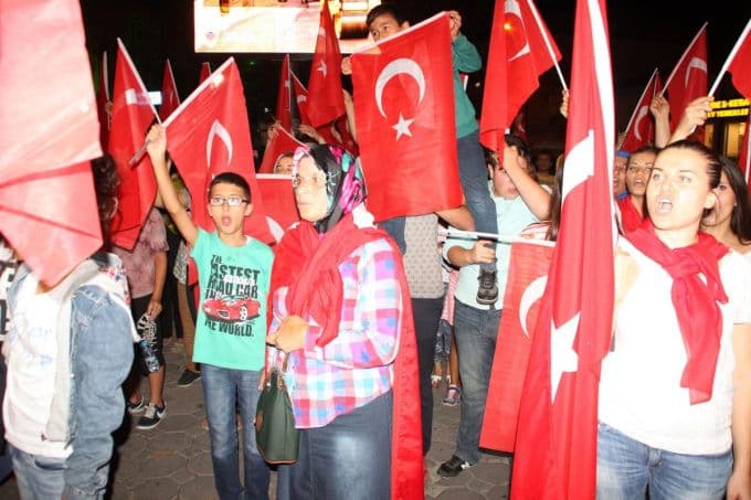 Sakarya'da teröre tepki yürüyüşü