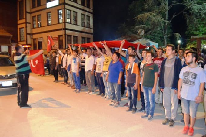 Taraklı'da terör saldırıları protesto edildi