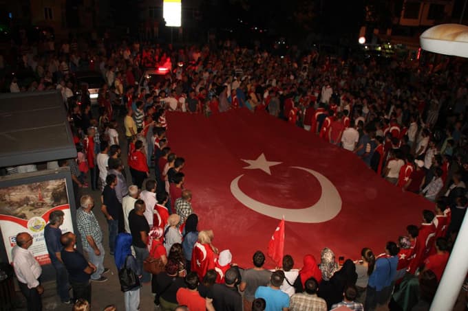 Sapanca terör saldırılarını protesto etti