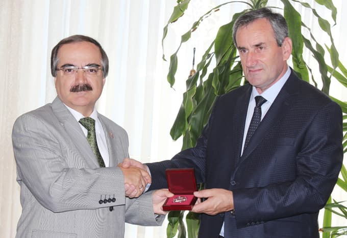 Abhazya Cumhuriyeti Bakanı, Vali Coş'u ziyaret etti