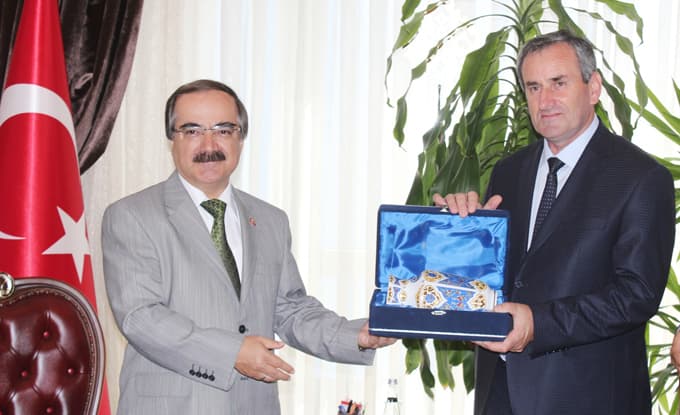 Abhazya Cumhuriyeti Bakanı, Vali Coş'u ziyaret etti