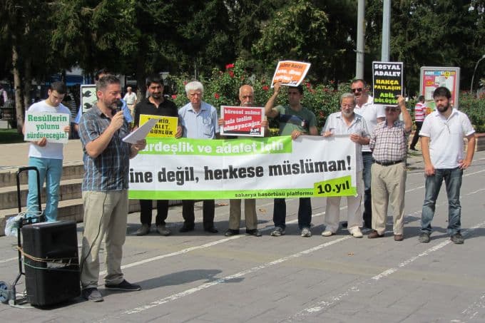 "Şiddet çözümü değil, nefreti getirir"