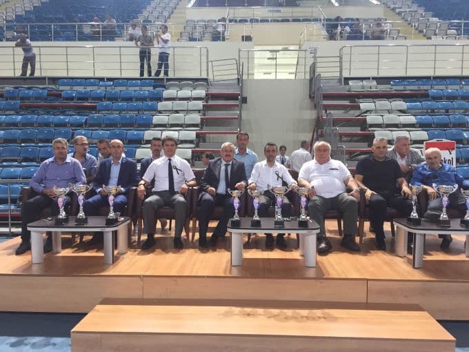 İşte karate turnuvasında dereceye giren sporcular