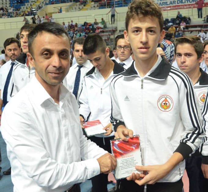 İşte karate turnuvasında dereceye giren sporcular