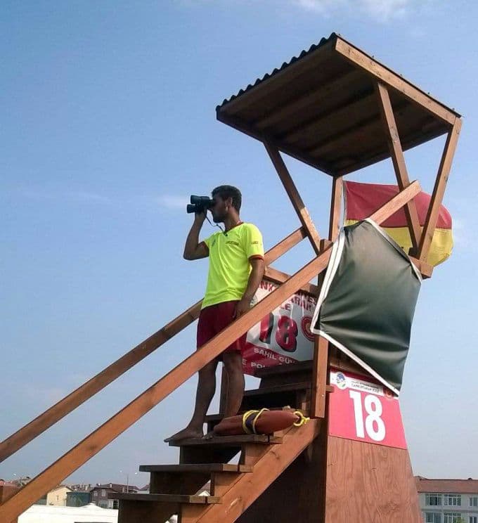 Bin 602 kişi boğulmaktan son anda kurtarıldı