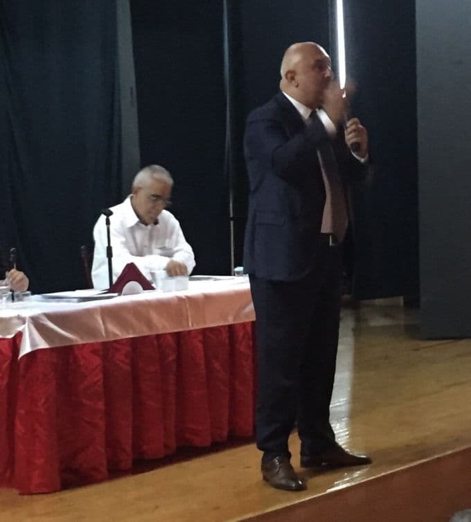 Vekil Özkoç, CHP Silifke İlçe Kongresi'ni yönetti