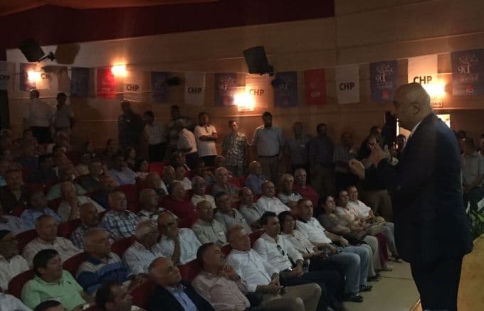 Vekil Özkoç, CHP Silifke İlçe Kongresi'ni yönetti