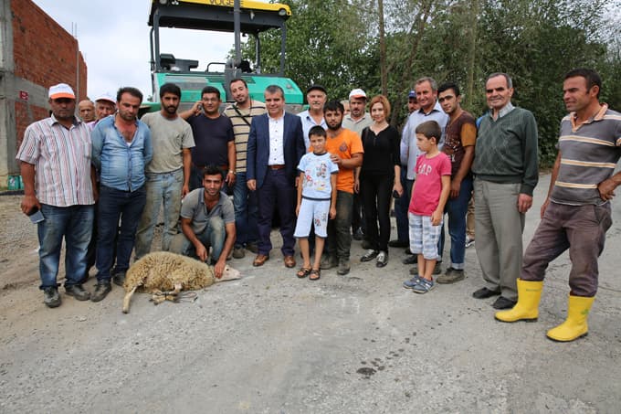 Bu köy ilk kez sıcak asfalt gördü