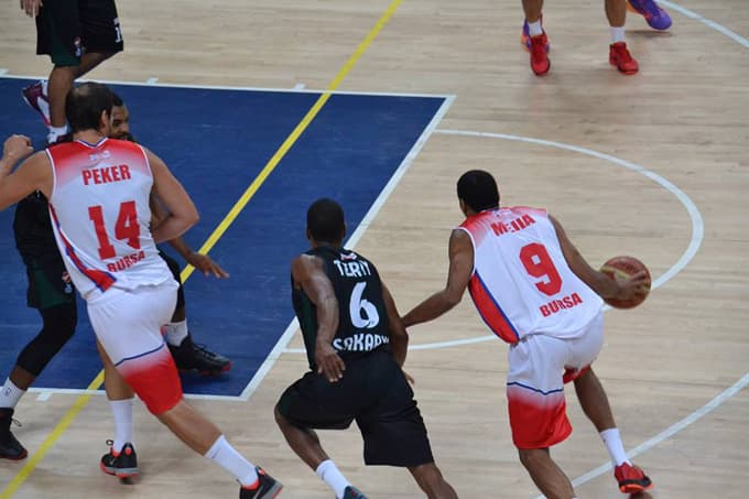 SBB Basketbol ilk yenilgisini aldı