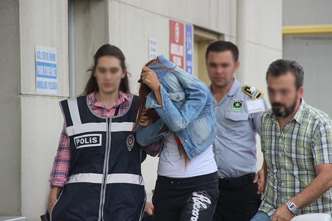 Sakarya'ya gelip 45 Bin TL değerinde altın çaldılar