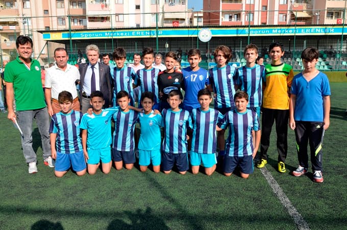 Geleceğin yıldızları Erenler'de yetişiyor