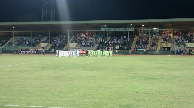 Sakaryaspor'dan taraftarına bayram hediyesi: 2-0