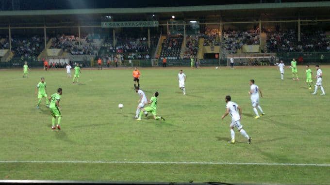 Sakaryaspor'dan taraftarına bayram hediyesi: 2-0