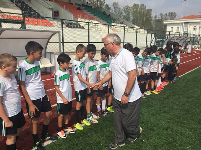 Sakaryaspor yaz futbol okulu sona erdi