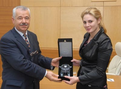 İş Adamlarından Büyükşehir Belesiyesi'ne Ziyaret
