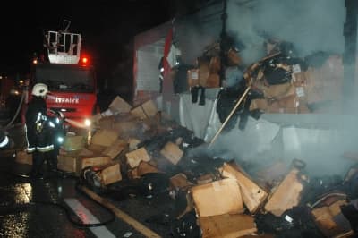 Binlerce Euro, Alev Alev Yandı