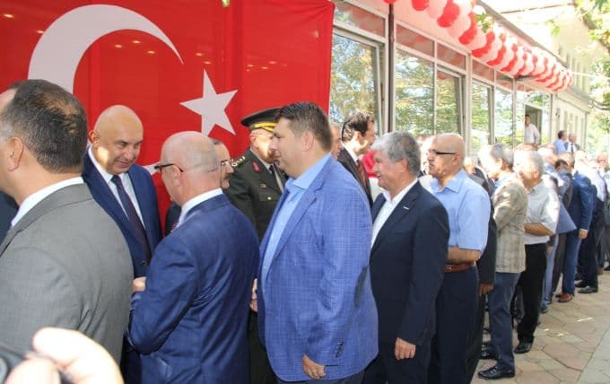 MÜSİAD'ta yoğun ve kalabalık bayramlaşma