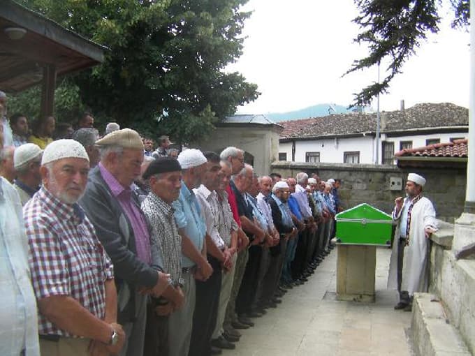 14 ay önce vurulan emekli bekçi yaşam mücadelesini kaybetti