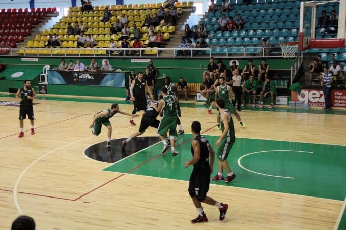 Büyükşehir Basket kupada iddialı