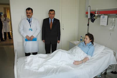 Vali Atak, Yemekten Zehirlenen Personeli Ziyaret Etti