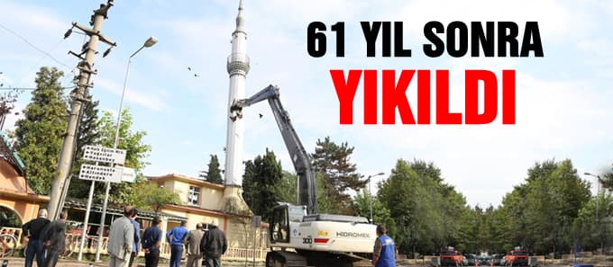 Kıblesi yanlış yapılan cami 61 yıl sonra yıkıldı
