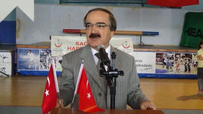 Vali Coş, bisiklete binip tur attı