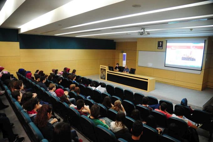 Yeni öğrenciler için oryantasyon programı düzenlendi