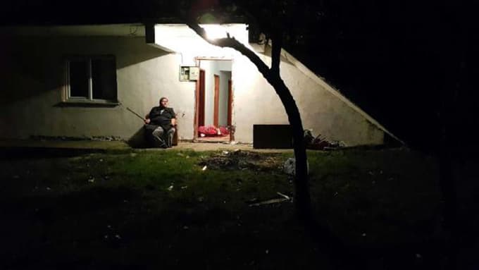 Eşiyle tartıştı, evi ateşe verdi