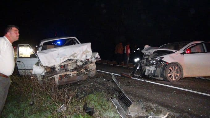 Taraklı'da feci kaza: 2 ölü, 4 yaralı!