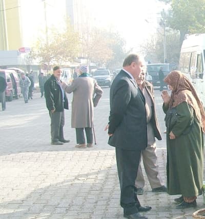 Başkan Turan, Her Gün Halkın Dertlerini Dinliyor 