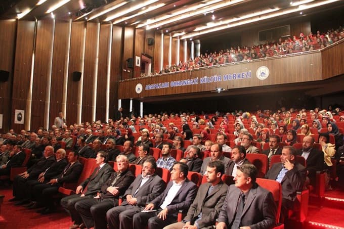 "Cami ve Namazla Diriliş" paneli gerçekleşti