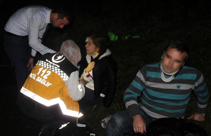 Yolcu otobüsü devrildi: 25 yaralı
