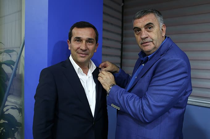 Ferizli Eski MHP İlçe Başkanı Ak Parti'ye katıldı