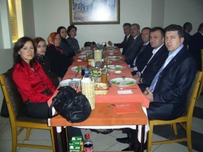 Fasıl Restorant'ta Vur Patlasın Çal Oynasın