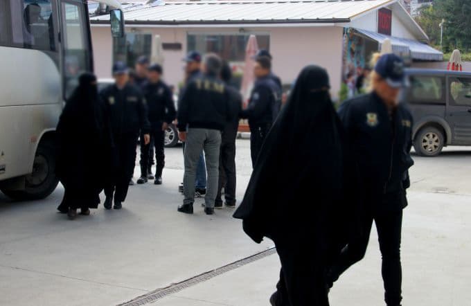Sakarya'da IŞİD operasyonu: 13 gözaltı