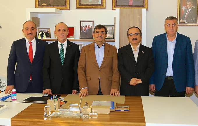 Bakan Güllüce kentsel dönüşüm çalışmasını inceledi